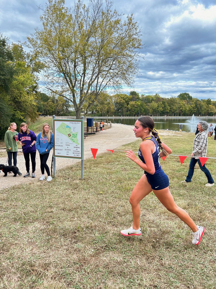EvelynCarroll_'s tweet photo. Catawba Shores 1A/2A conference championship meet today! Finished 14th out of 86. Regionals up nextβ¦
Letβs go lions!! ππ»ββοΈπ¦#LCAXC https://t.co/MHVQTypblA