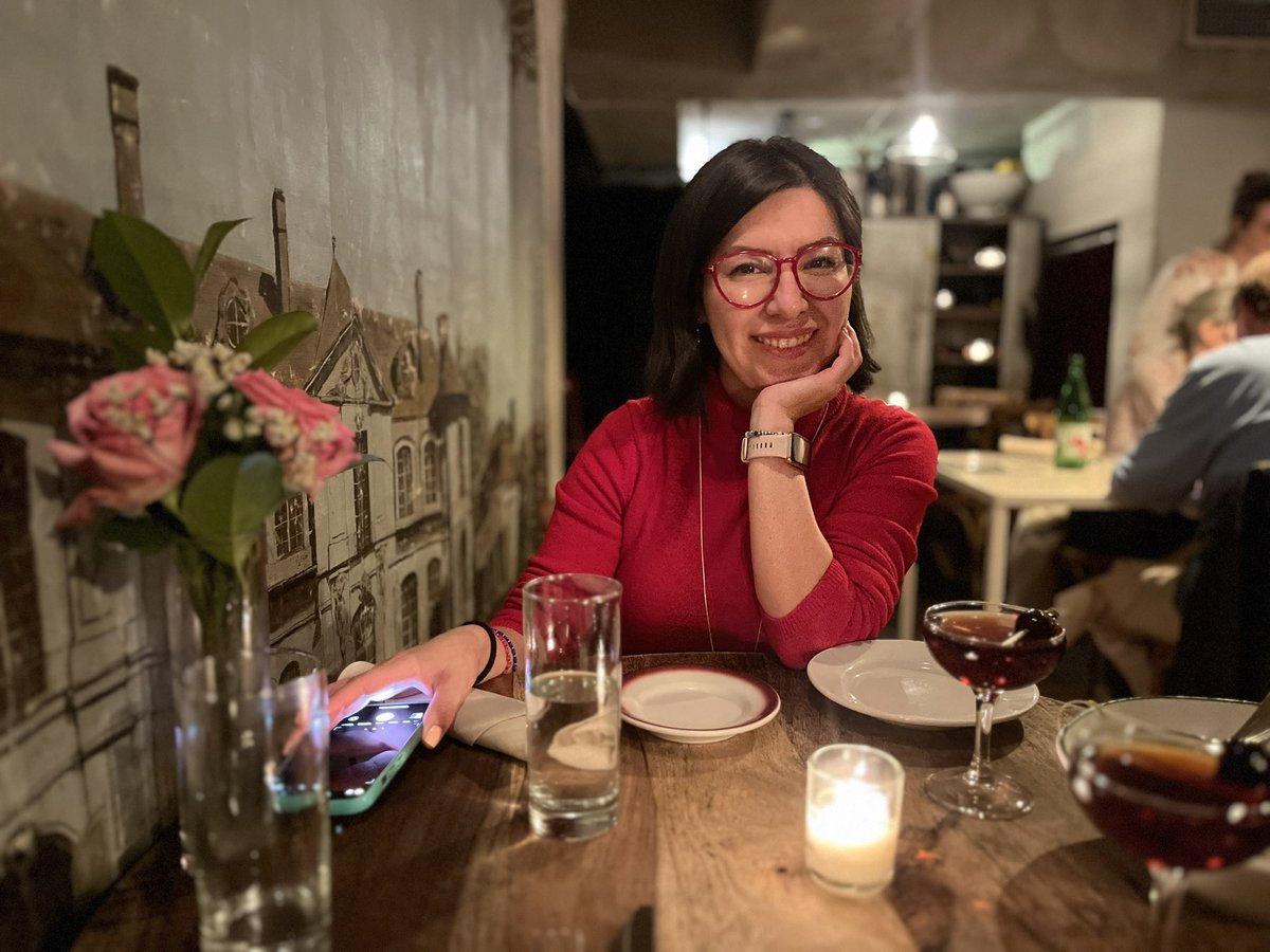 Peniley Ramírez 🥑 (@penileyramirez) on Twitter photo Tomorrow <a href="/nayaroldan/">Nayeli Roldán</a> will be awarded a special citation from the <a href="/CabotPrize/">M.M. Cabot Prize</a> <a href="/columbiajourn/">Columbia Journalism School</a> & I'm super happy and proud. For more brave women reporting 💜💜
Muy orgullosa de mi bella Naya, y claro, hemos paseado maravillosamente! Tomorrow <a href="/nayaroldan/">Nayeli Roldán</a> will be awarded a special citation from the <a href="/CabotPrize/">M.M. Cabot Prize</a> <a href="/columbiajourn/">Columbia Journalism School</a> & I'm super happy and proud. For more brave women reporting 💜💜
Muy orgullosa de mi bella Naya, y claro, hemos paseado maravillosamente!