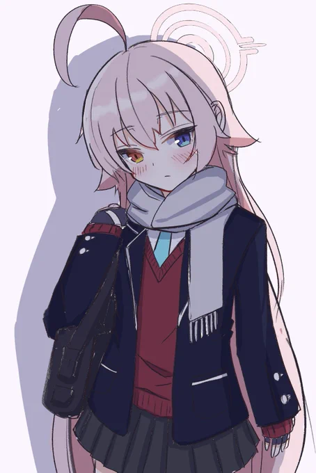 ブレザーっていいよねなホシノ ヘイローつけました。あと脱稿しました#ブルアカ 