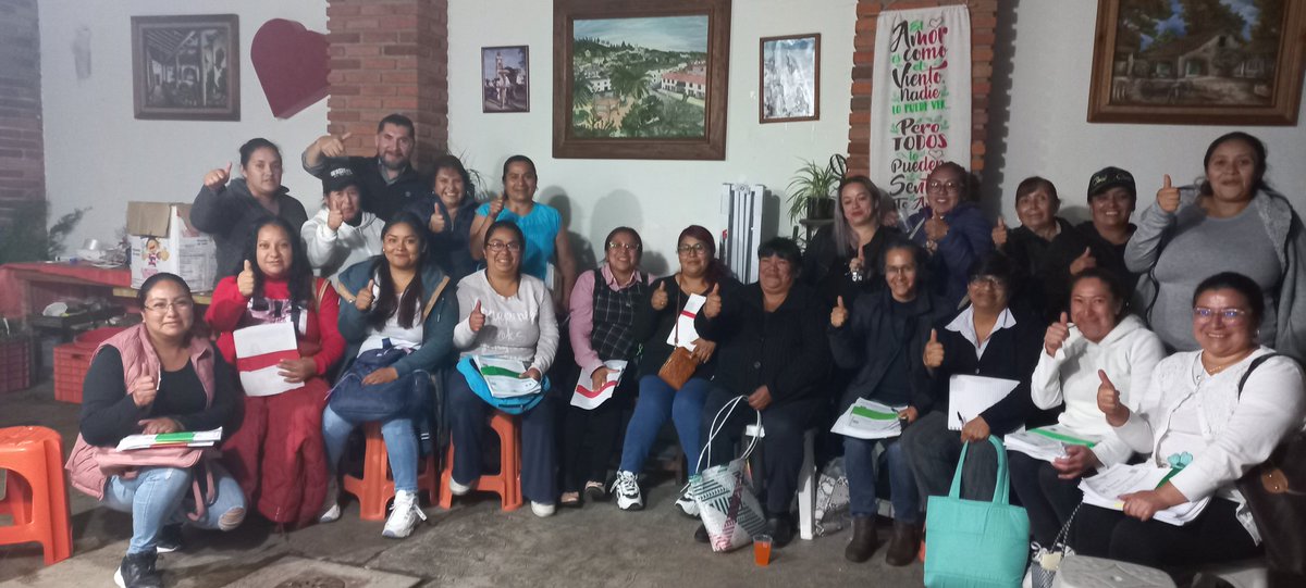hhnava38's tweet photo. Hoy comprobamos que si estamos unidos somos más fuertes.Gracias a nuestras AMIGAS de CALIMAYA que siempre tiene la Actitud y disponibilidad. 
Preparados para todo lo q venga.
#CALIMAYA
#DISTRITO29
#ESEGUERITO
#BUENAVIBRACHACALOSAS https://t.co/0mDouLPmqi