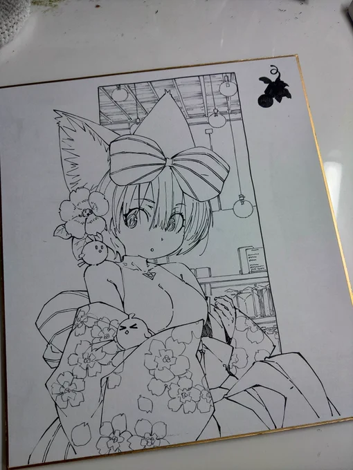 玉鳥と電球と丸顔の看板娘
