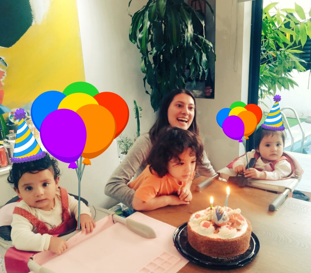 MoXtian's tweet photo. Y si volviera a nacer, no cambiaría nada del ayer, tu voz abraza todo lo que fue 🎶🎼 #1año Gracias por tanto, vida. https://t.co/TzgIhRDmBJ