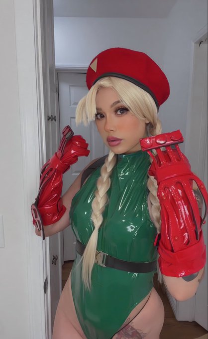 Ready, Set Fight! Cammy 👊🏼 https://t.co/7vMife6sF7