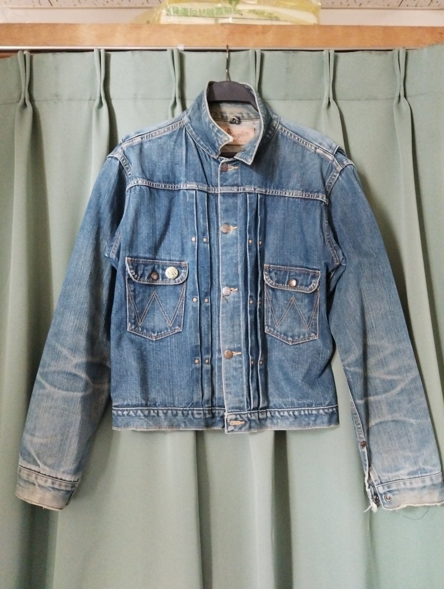 thesunnyside_st's tweet photo. 本日は11MJ!
#デニムジャケット
#ジージャンは11MJがぶっちぎりで1位
#denimjacket
#アメカジ
#ラングラー
#Wrangler
#11mj https://t.co/RtAZQRyYEb