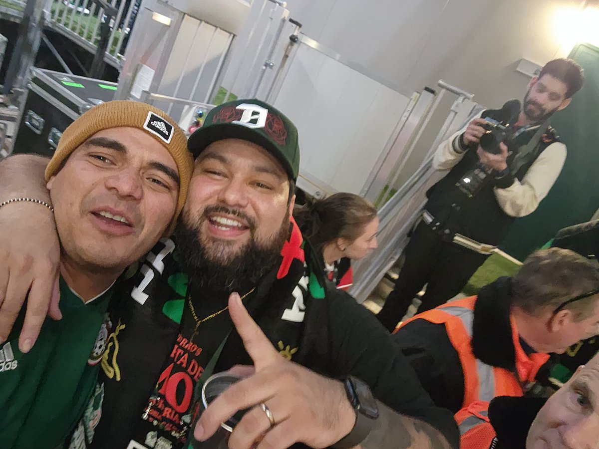 Heecrico's tweet photo. Thanks papito @Deorro  u are d best https://t.co/fswD2CUk44