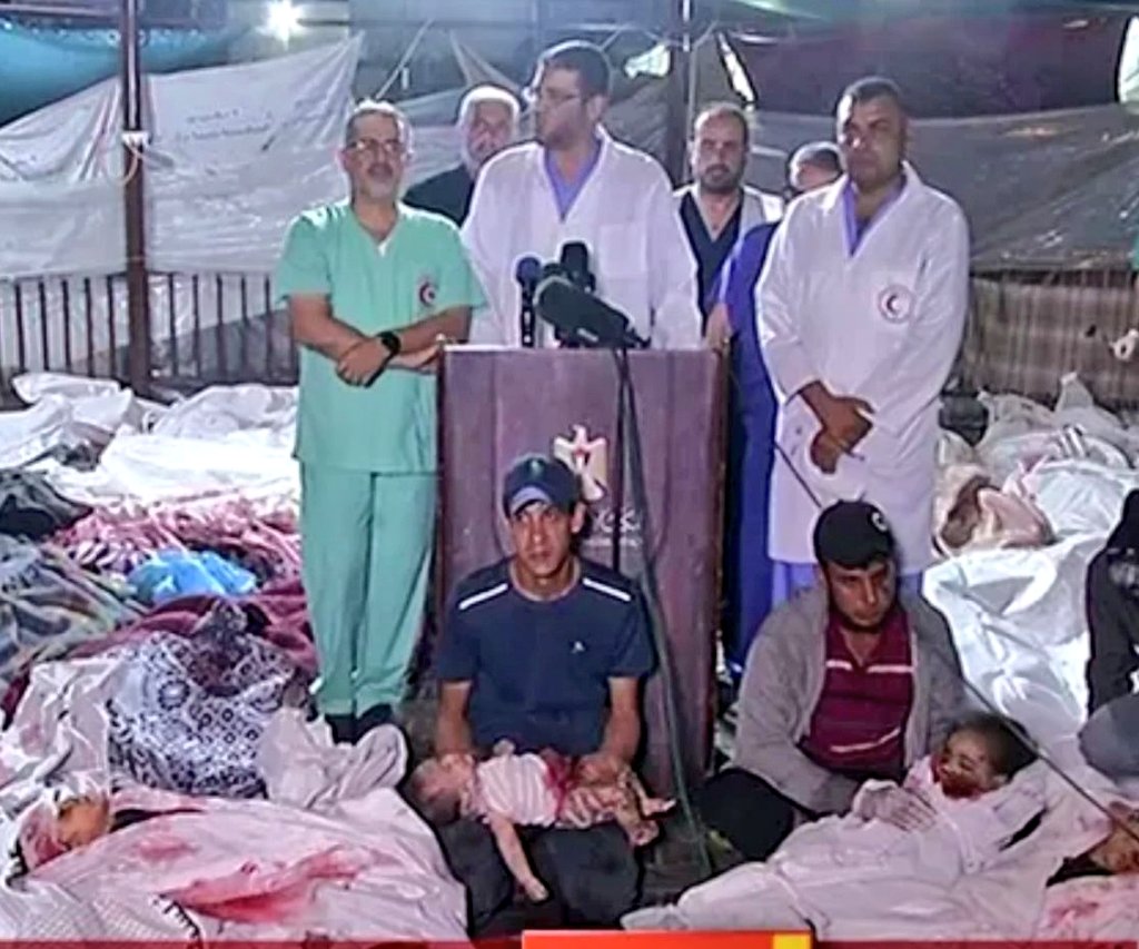 Namazda vurdular, 
Yemekte vurdular, 
Hastanede vurdular, 
Orayı boşaltın buraya geçin dediler gittikleri yolda vurdular, 
Uyurken vurdular, 
Uyanıkken vurdular, 
Çocukları vurdular, 
Anneleri vurdular...

Tüm insanlığa ibretlik bir sonla yok olasın israil. 
#ziyonistterror