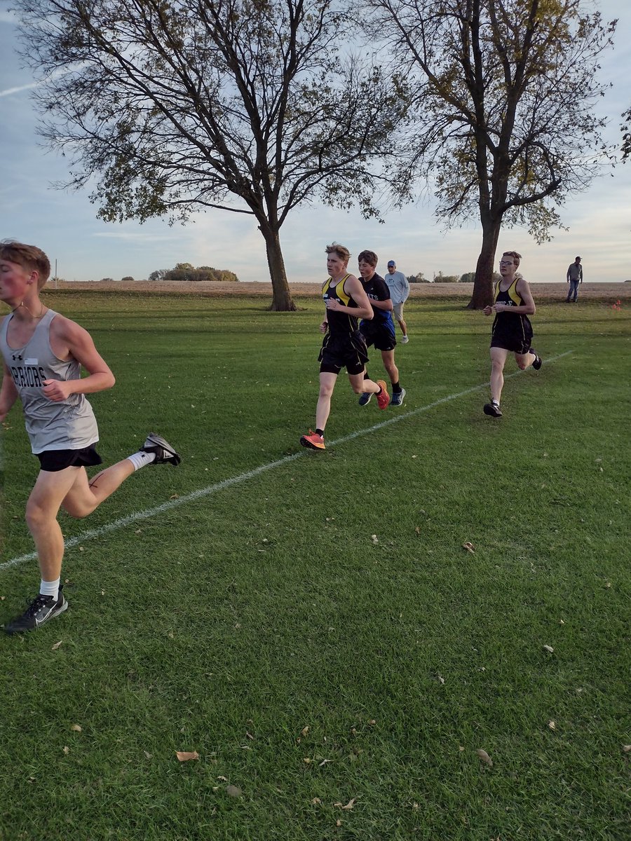 Eagles XCTF (@eaglesxctf) on Twitter photo Congrats on a some great races at the Red Rock Conference meet for the <a href="/EaglesXCTF/">Eagles XCTF</a> team! PR's for Nilson, Jonah, and Hannah and season bests for Lexi and Ellie.
Junior high boys took home the team title by one point over MCC, while the varsity boys finished 3rd! Congrats on a some great races at the Red Rock Conference meet for the <a href="/EaglesXCTF/">Eagles XCTF</a> team! PR's for Nilson, Jonah, and Hannah and season bests for Lexi and Ellie.
Junior high boys took home the team title by one point over MCC, while the varsity boys finished 3rd!