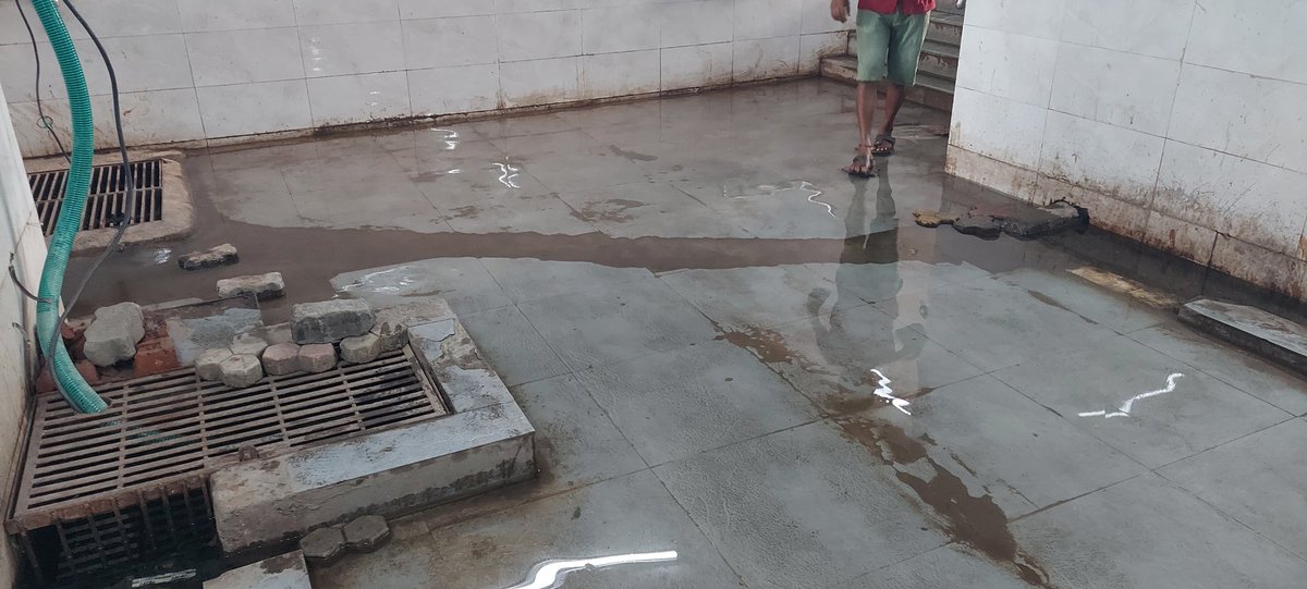 foram_k's tweet photo. @mybmc the only crossing at everard nagar, chunabhatti is a subway... Which is water logged 2-3 times in a week. No other option for citizen to cross the Sion Trolbay highway. Pls resolve https://t.co/bLsOmuZ4u2