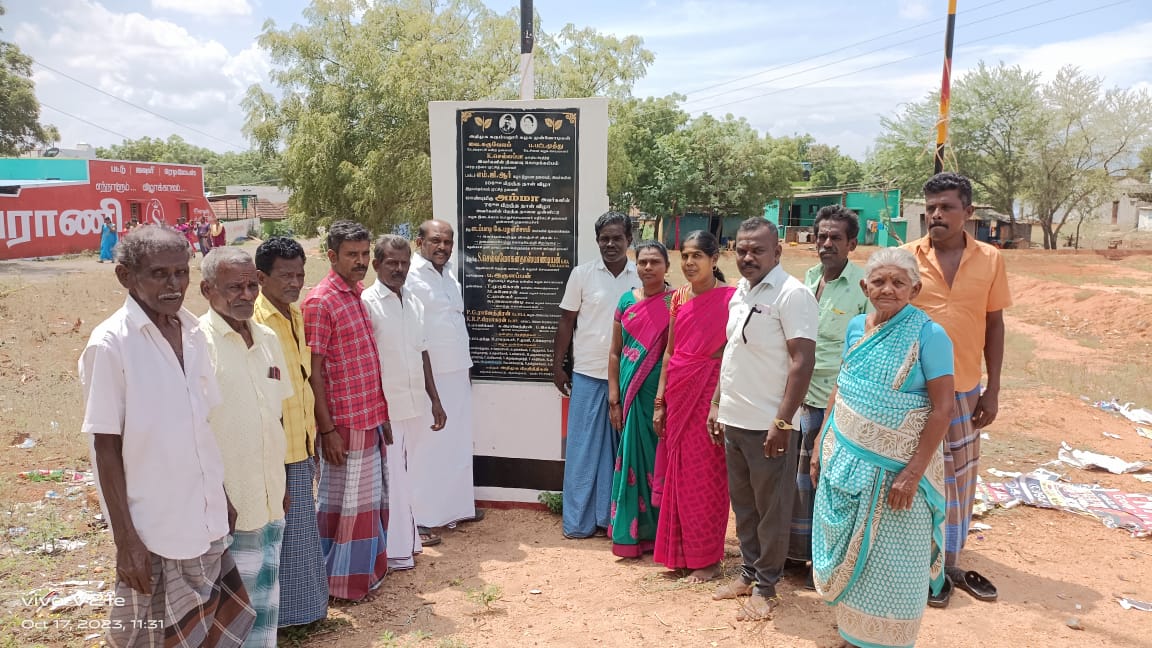 MEHALINGARAJA's tweet photo. பொது செயலாளர் ஐயா எடப்பாடியார் ஆனணகிணங்க தென்காசி தெற்கு மாவட்ட கழக செயலாளர் அண்ணன் S.செல்வமோகன் தாஸ் பாண்டியன் EX MLA வழிகாட்டுதல் படி கீழப்பாவூர் கிழக்கு ஒன்றிய கழக செயலாளர் அண்ணாச்சி இருளப்பன் தலைமையில் 52_வது பொன் விழா  கொடி ஏற்றி இனிப்பு வழங்கப்பட்டது https://t.co/ZXOJscEPiA