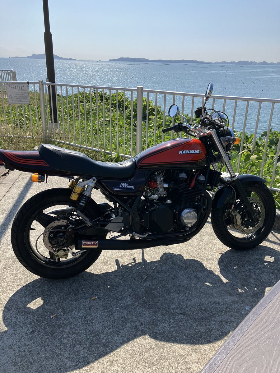 Syuu_ZR750's tweet photo. 久しぶりにバイクに乗る😊
やっぱめっちゃ楽しい😆 https://t.co/QvsX4EFLXR