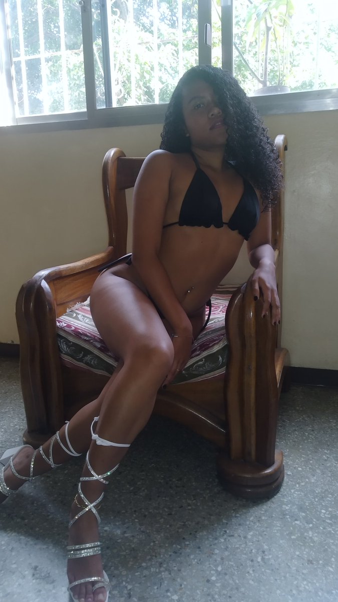 Skin11Canela's tweet photo. Ven papi sigueme en mi página privada y pídeme el rico vídeo de estás fotos 😉🔥 me puse muy juguetona

https://t.co/67hdRweUtg

#netflixราคาถูก #Netflix #Facebook #playa https://t.co/9Ci37aKDRw