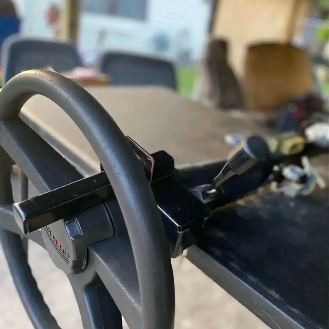 ObsPart's tweet image. 88-94 OBS Chevy Steering Wheel with Colum Luck 

Available for pickup and delivery inbox me if interested