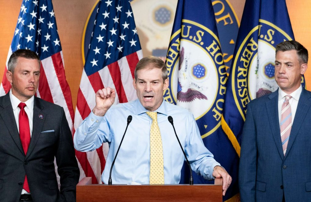 Liana53160's tweet image. House Speaker frontrunner Jim Jordan says he is against more Ukraine funding and will use the money instead to close the southern border.

Do you stand with Jim Jordan?🙌