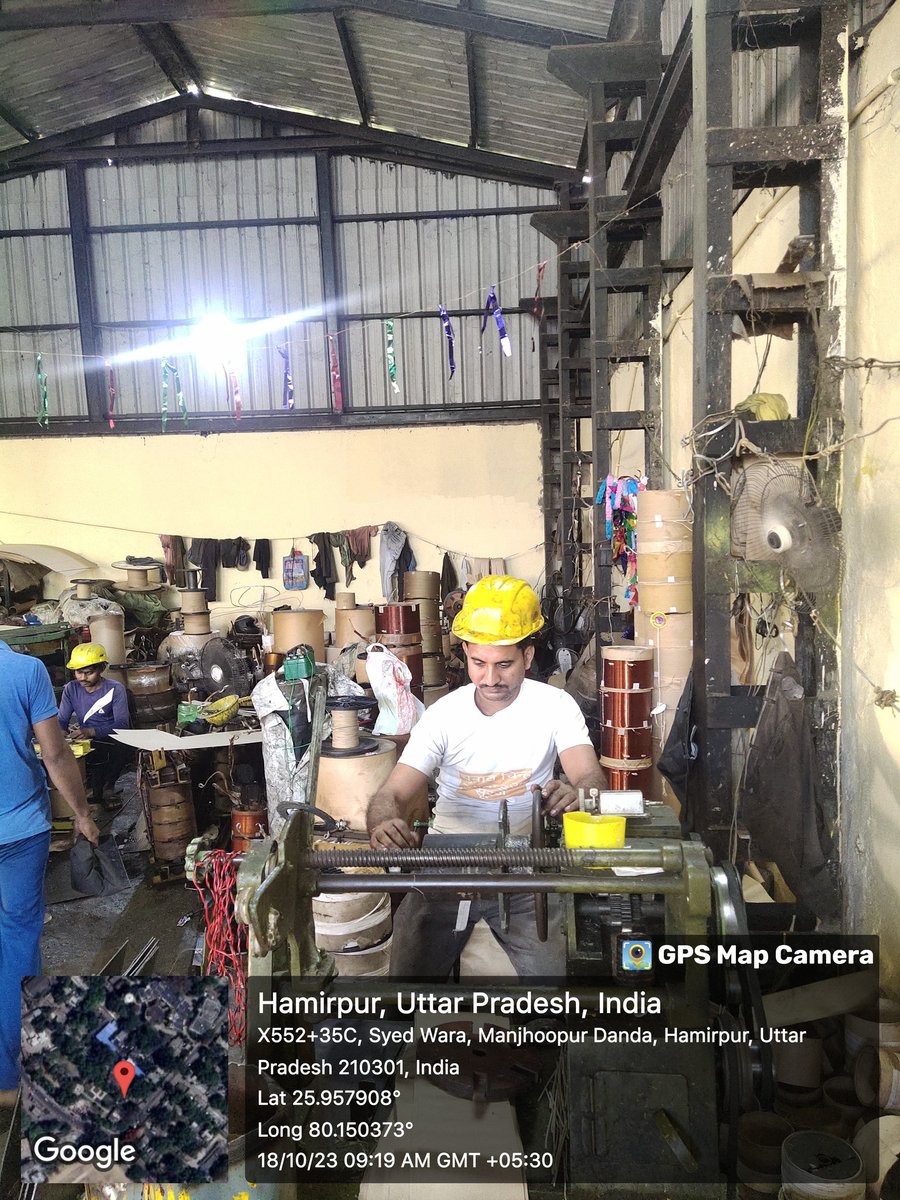 SdoKulpahar's tweet photo. Repairing work of damage transformer is going on at hamirpur workshop @dvvnlhq @DvvnlDirectorT @DvvnlWorkshop @SeHamirpur @ee_ewd https://t.co/I8XiA2vGRM