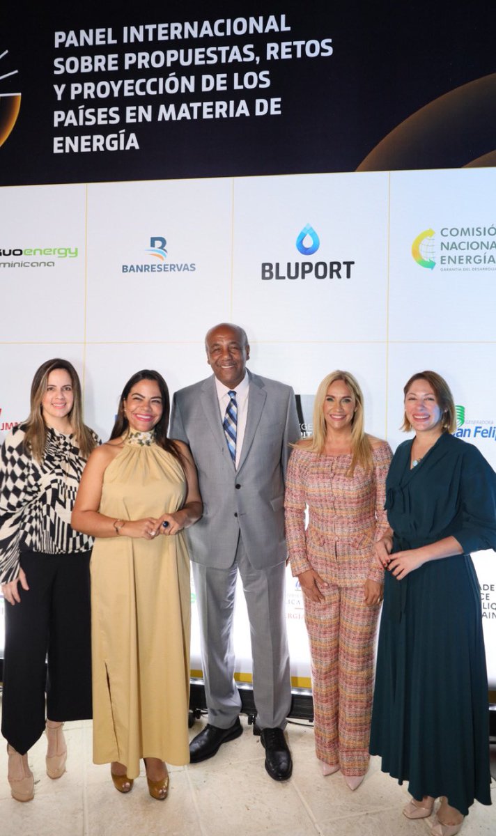 BYermenos's tweet photo. Un gran honor participar en la 1era. edición del “Panel Internacional sobre Propuestas, Retos y Proyección de los Países en Materia de Energía” un gran éxito, donde se abordaron temas de interés mundial @ehplusdo @icpcabrera felicidades!! https://t.co/NgbqC01DyV