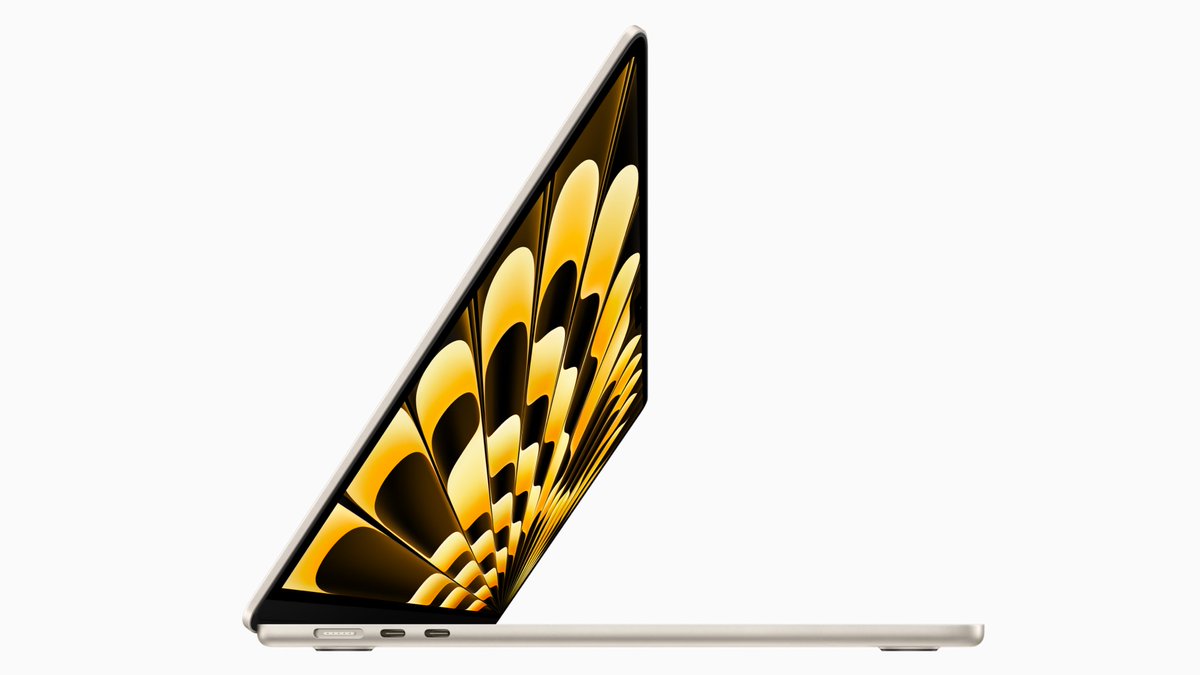 theapplehub's tweet photo. Everything Apple released in 2023:

14" and 16" MacBook Pro (M2 Pro/Max)
Mac mini (M2/M2 Pro)
HomePod (2nd gen)
iPhone 14/14 Plus in Yellow
15" MacBook Air (M2)
Mac Studio (M2 Max/Ultra)
Mac Pro (M2 Ultra)
Apple Watch Series 9
Apple Watch Ultra 2
iPhone 15/15 Plus
iPhone 15 Pro/15 Pro Max
AirPods Pro with USB-C
Apple Pencil with USB-C

How would you rate Apple's year?