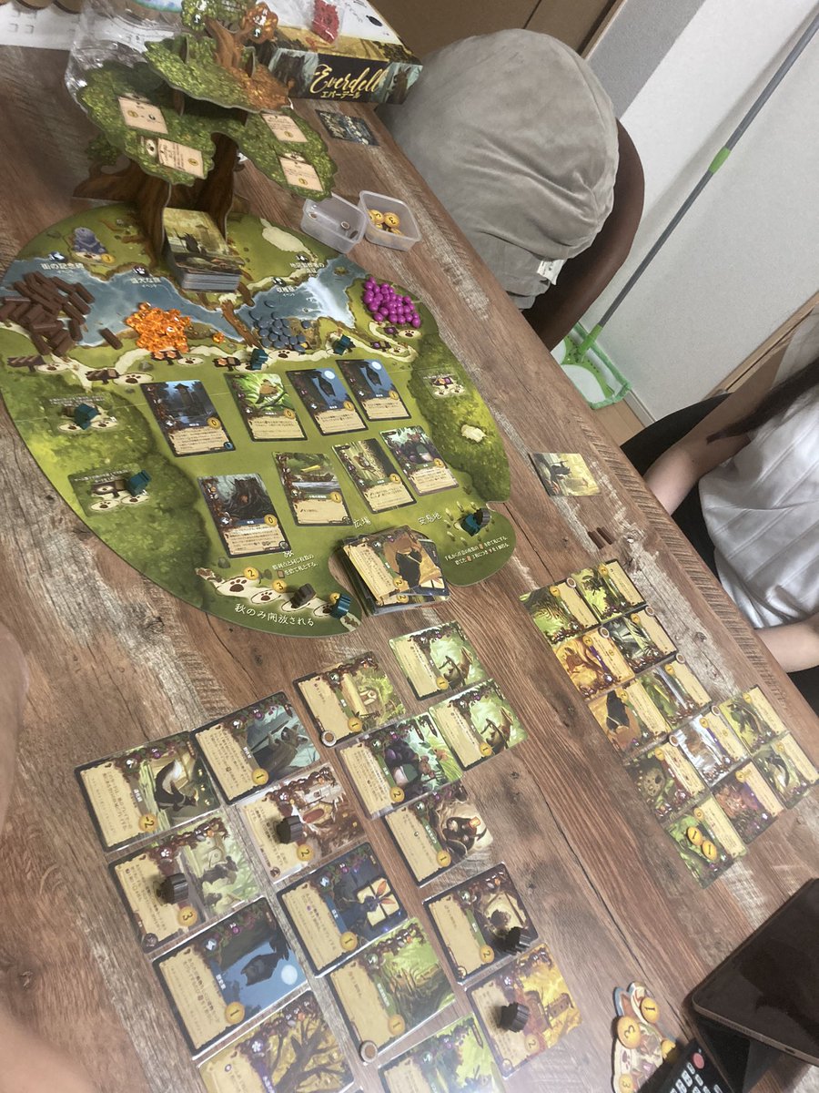 cube_osuyhc's tweet image. 昨日はやっとダイニングテーブルがとどいたから
みさきとボードゲーム！！
楽しかった！！

みんなも遊びに来てね！笑