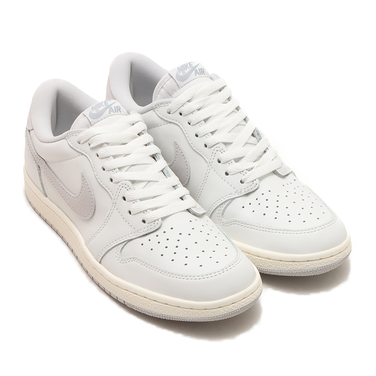 DR_mag_TOKYO's tweet photo. 【国内10月25日発売予定】AIR JORDAN 1 RETRO LOW OG '85 “NEUTRAL GREY”
#NIKE #AIRJORDAN1 #RETRO #LOW #OG #NEUTRALGREY
https://t.co/y1fgs2eApi https://t.co/NYYGcX16ih