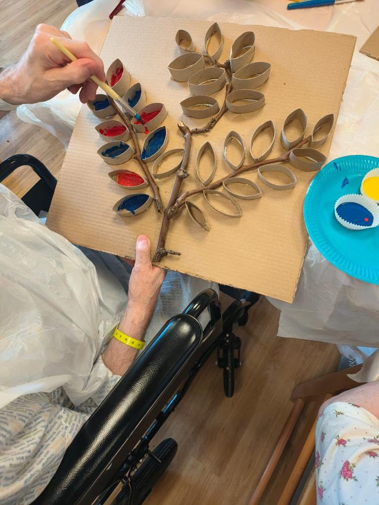 Yesterday at BGH we celebrated the 1st year of opening for the Medical Daycase Unit and Ward 7 Reablement Hub. Activity coordinators were also out and about taking time with our patients, using art therapy. Fantastic teams, improving quality of life. @LivHospitals @AnitaNasser1