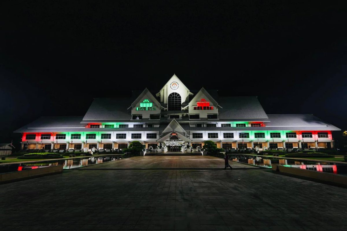 Bangunan Majlis Bandaraya Melaka mempamerkan warna bendera Palestin sebagai solidariti.