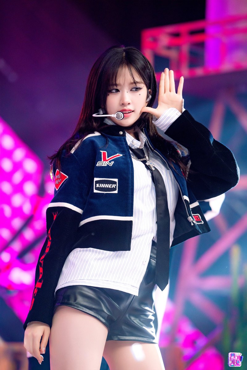 9_1_5_6_7's tweet photo. 지니가요 현장포토 https://t.co/dVGIcIZBUs
