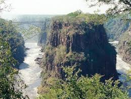 #NDS1 1. The @UN cleared Zambia & Zimbabwe to build a $5 billion hydropower dam downstream from Victoria Falls, a @UNESCO World Heritage Site. The 2 400MW Batoka Gorge Project, 47km from the world’s largest waterfall.@official_MOEPD @Zim_Vision2030 @AfricaFactsZone @ZimGvt_NDS1