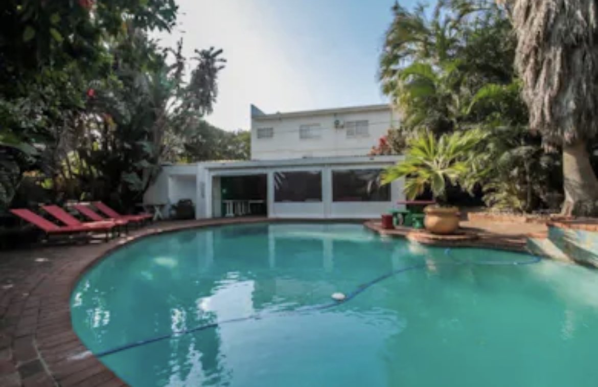 Beach Bungalow on the Durban North Promenade? 🤔 
Yes please! 🌴☀️🌊🍒🏄🏻‍♀️🛹  

digsconnect.com/digs/view/durb…