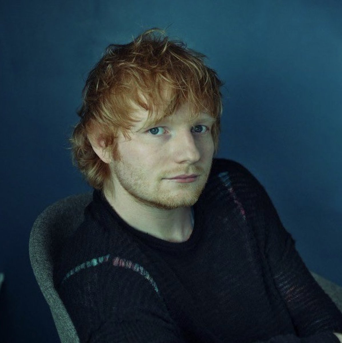 WORLDMUSICAWARD's tweet image. #EDShereran's 7th studio album #AutumnVariations debuts at #1 on the United World Chart! 💪🍁🍂💥🥇🌎🔥👑🖤
It's Ed's 4th global no.1 success, after 'X', 'Divide' (the 8th best-seller of the 21st century with over 20M sales) and 'No.6 Collaborations Project'.  #AutumnVariations