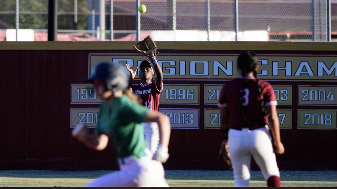 MagicSoftball18's tweet photo. State Bound! Congratulations @JeramyahAdams and her High School Team @bwoodsftball #Elite8 #StateBound #Classof2024 #Senior https://t.co/CRBtSkzj41