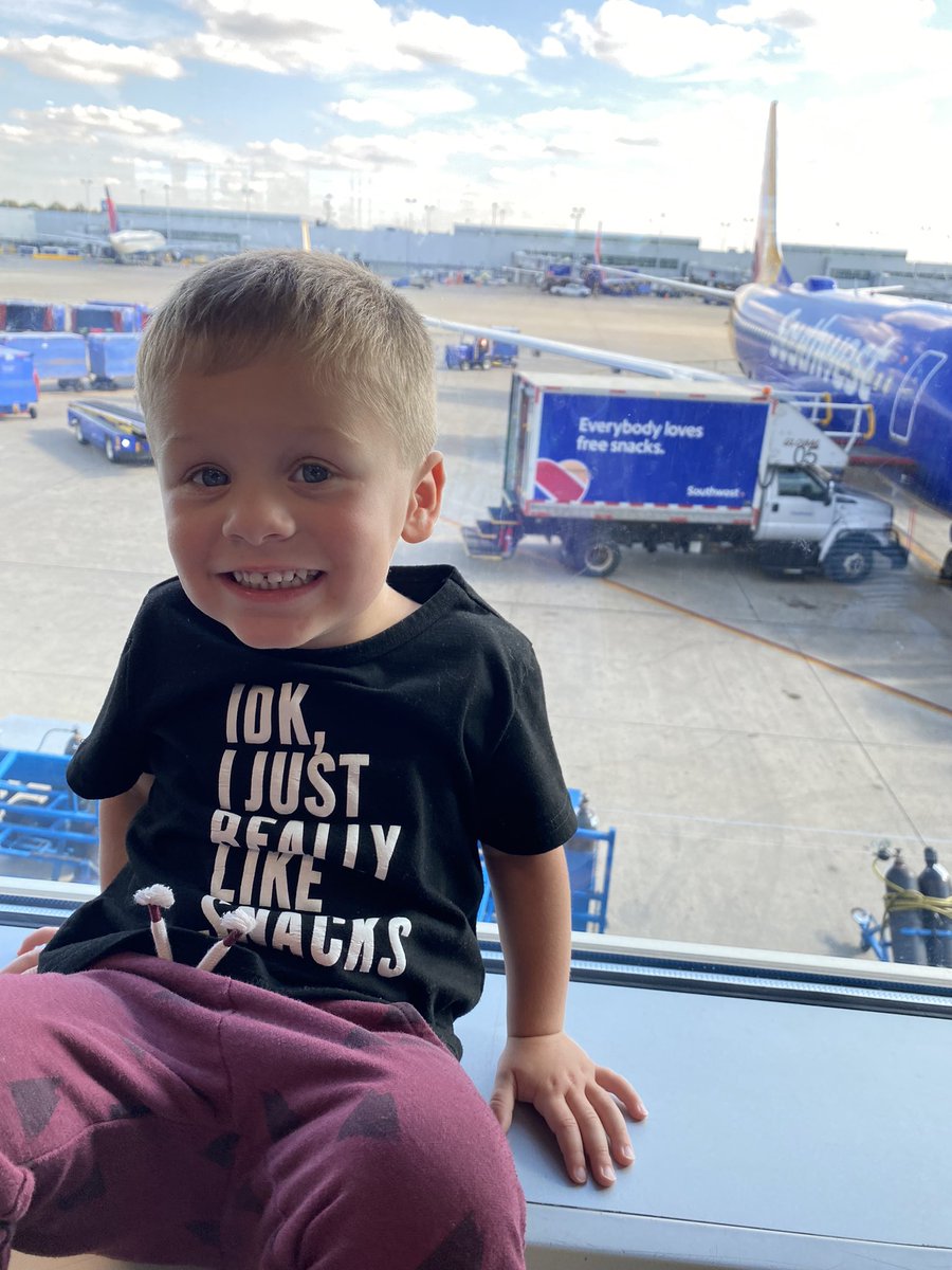 whittyt's tweet photo. @SouthwestAir meet the poster boy of your snack truck!! The entire crew of flight 500 from MDW-MSY today made this little #Snackmonsters day! He even earned his wings. Thanks for making travel with my Nephew easy and entertaining! After-all, “IDK I just really like snacks” https://t.co/edovIlvv32