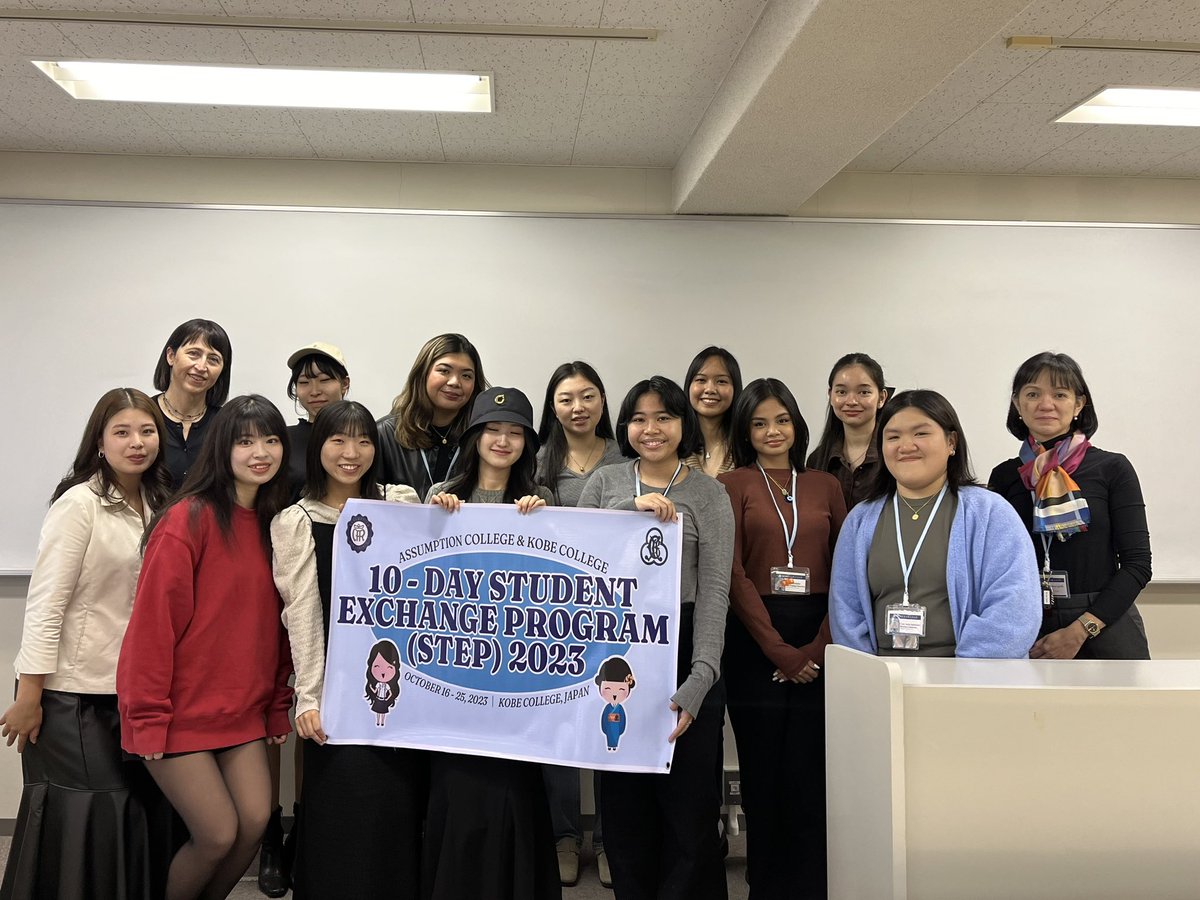 english_kc1948's tweet photo. 10/18（水）奥村ゼミとアサンプション大学の学生との合同授業を行いました👩🏻‍🏫社会問題について意見を出し合い、とても有意義な時間になりました❣️ 神戸女学院大学国際学部 #kobecollege #kobecollegedepartmentofenglish #アサンプション大学 https://t.co/PU1hFy0vIK