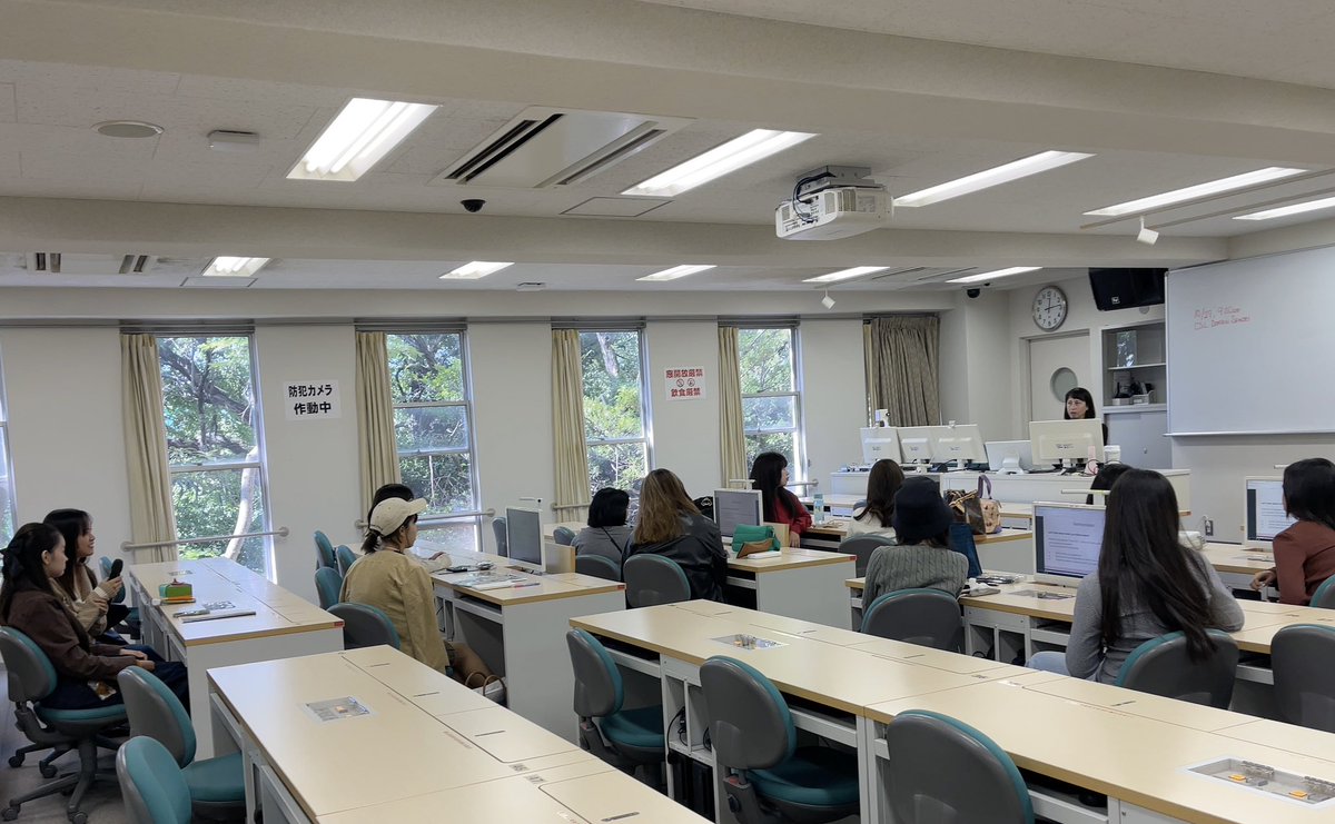 english_kc1948's tweet photo. 10/18（水）奥村ゼミとアサンプション大学の学生との合同授業を行いました👩🏻‍🏫社会問題について意見を出し合い、とても有意義な時間になりました❣️ 神戸女学院大学国際学部 #kobecollege #kobecollegedepartmentofenglish #アサンプション大学 https://t.co/PU1hFy0vIK