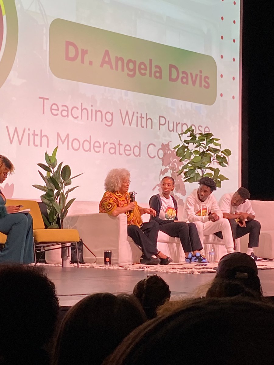 Much appreciation to ⁦<a href="/Teach2empower77/">Teaching With Purpose</a>⁩ &amp; ⁦<a href="/vanportmosaic/">The Vanport Mosaic</a>⁩ for powerful events this last weekend coinciding w/ the 57th anniversary of the Black Panther Party! These ⁦<a href="/ppsk12orus/">PortlandPublicSchool</a>⁩  3rd grade philosophers certainly have a lot to say &amp; share on the subject 💕