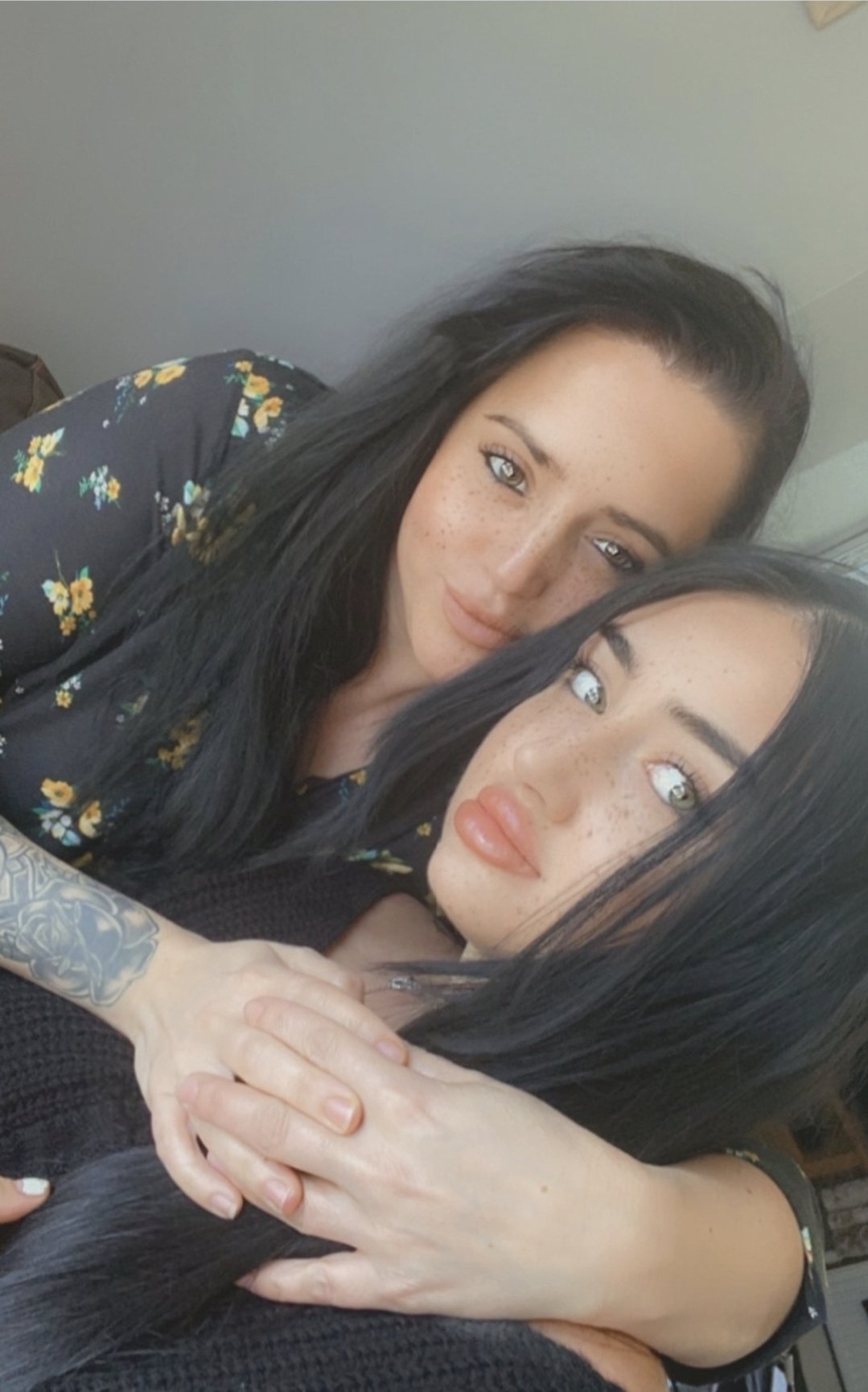 bambiblacks on X: This is my friends! They have made an Onlyfans! Join our  friends on ONLYFANS! MOTHER age 39 and DAUGHTER age 18 LINK:  t.cojLaZaHhJnj t.coQDV1wBuoBG  X