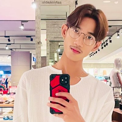 AungPyae528's tweet photo. #NewProfilePic https://t.co/Ow14Mo8exA