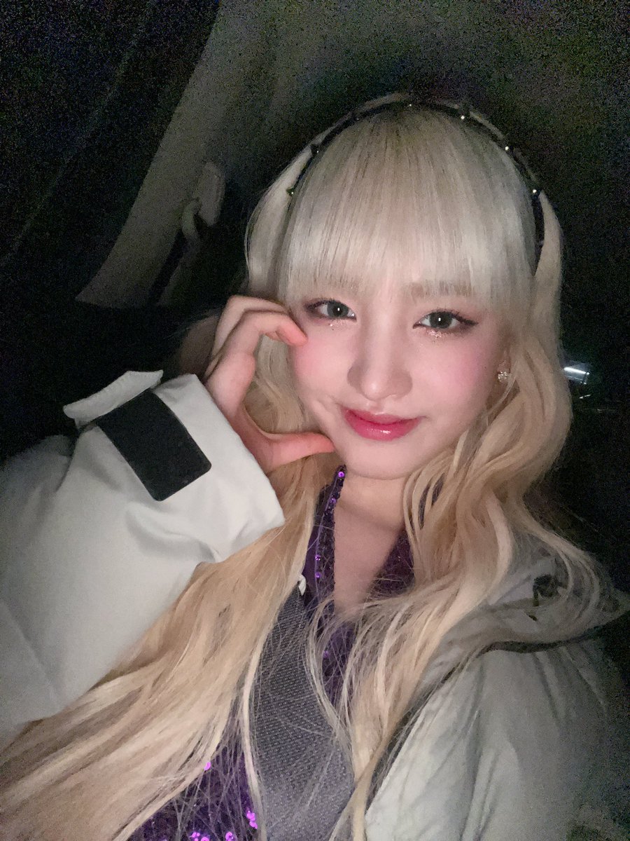 𝙱onita, gordita y con mucho brilli brilli en la ropita llegué a la #sunshine·pɑrty⁩ para celebrar junto a mi niña el ⁦#ɑrsynཐི·ཋྀ۪·dɑy⁩. 𝙳e aquí no me sacan ni a patadas, desde ya aviso.

𝅄ֹ ⋆ 𝚂tudent 𝙲ouncil 𝙿resi𝚍ent ⊹ #𝙺irari !