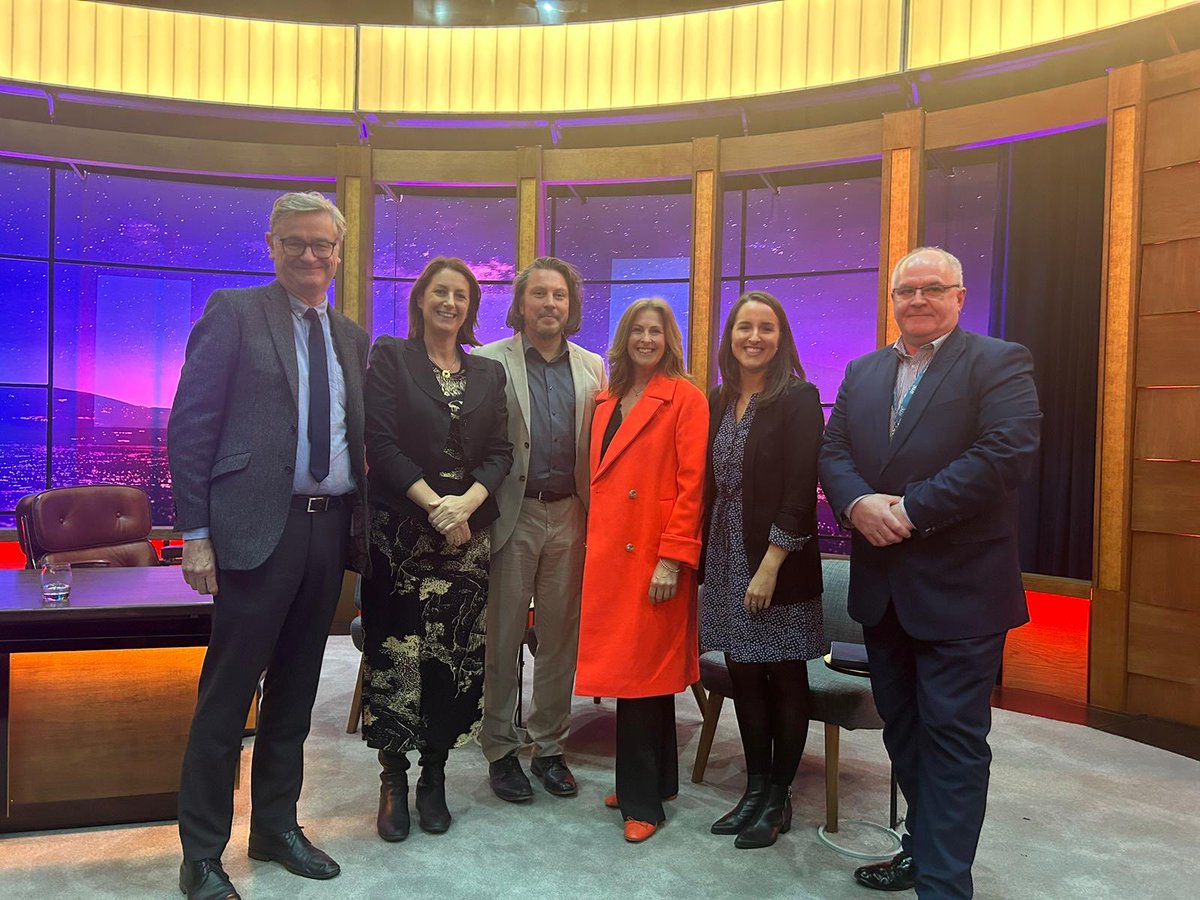 An amazing ⁦@JSchofieldTrust⁩ masterclass last night @rte in Dublin with the #RTEinvestigates team ⁦@KatieGHannon⁩ ⁦@aoifehegs⁩ David Doran and ⁦@paulmmaguire⁩ - applications to be mentored by the Trust in Ireland remain open till 24/10