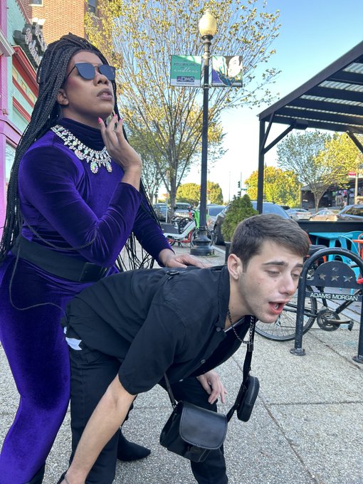 POV you blacked out at drag brunch https://t.co/e4KOQEpBpt