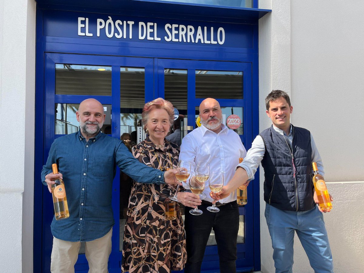 rtroyano's tweet image. “Així com el moscatell ha perviscut, la malvasia es va perdre, però amb el pare vam decidir reintroduir-la a l’Alt Camp per valorar-ne el potencial enològic.” @Masvicens @DOTarragona 

#vicatalà
#malvasia

ara.cat/campdetarragon…

@ARACampTGN