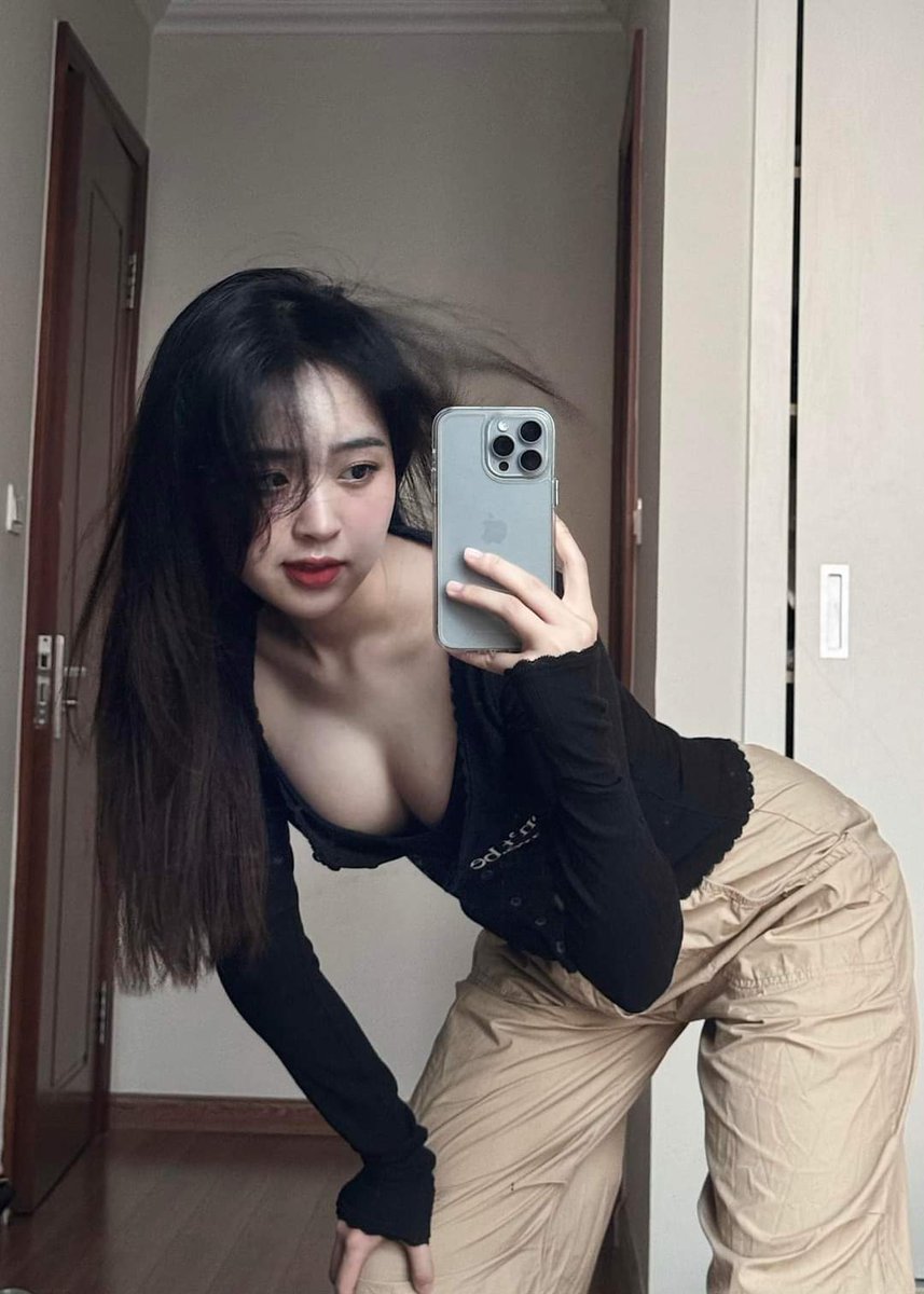 sonblood97's tweet photo. Tối nay ai đi chơi khum?🚣 https://t.co/K1y4w7lkVY
