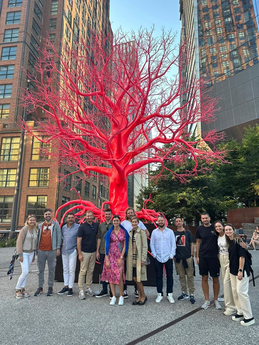 vercom_sa's tweet photo. 💬Last week, we spent a week with key managers from @MailerLite and Vercom S.A. to reflect on past achievements, inspire new ideas, and identify opportunities for our 10x growth goal with 1 million paying customers in the next decade.
#Vercom #CPaaS #ScaleBeyond #Growth https://t.co/xCjpRFb5wN