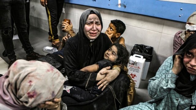 RicelLaO1's tweet photo. Denunciamos bombardeo de Israel a un hospital en  Gaza  que ha causado cientos de muertos y heridos.  Solidaridad para el pueblo palestino.
#Ceseinvasión
#SolidaridadConPalestina https://t.co/GEPbjKG5oc