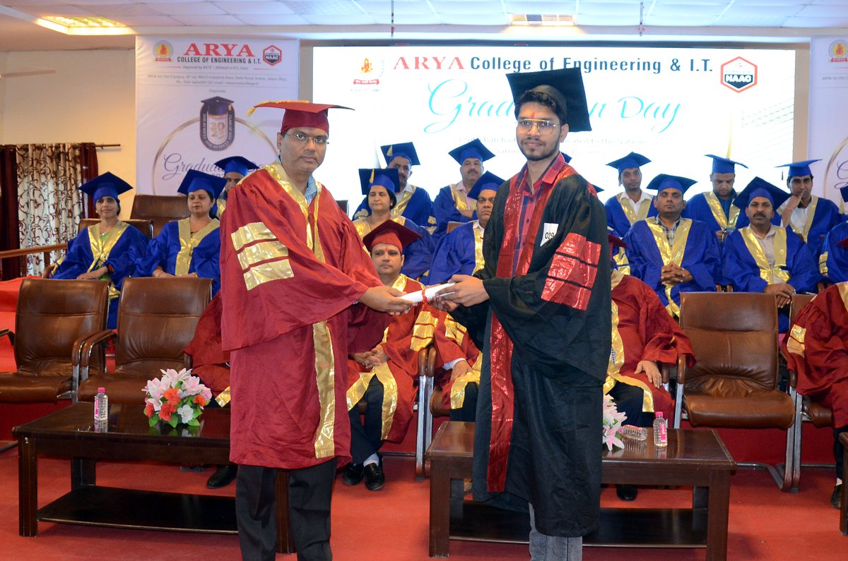 aryacolleges's tweet photo. Wishing them all the best in their future endeavors and may their hard work and dedication continue to pave the way for success and fulfillment in their careers and lives.
#GraduationDay #GraduationDay2023 #AryaCollege #MakeCareerWithACEIT #Engineering #BTech #Career https://t.co/QLNy7gXyxO