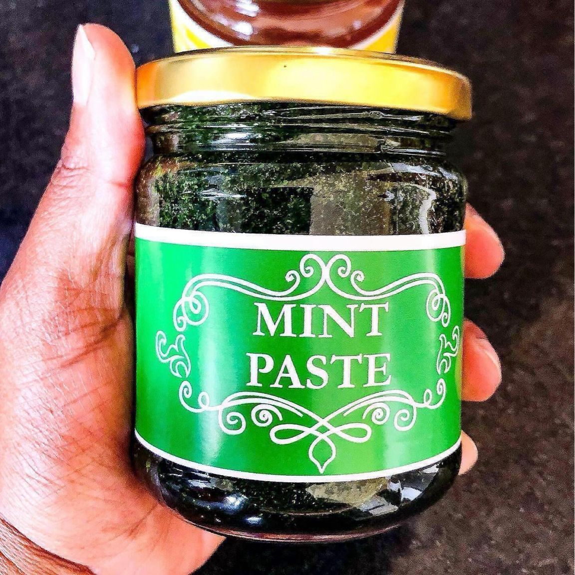 NaisenyaFoods's tweet image. Mint Paste for your spooky cakes &amp;amp; desserts 🌿🎃👻💀🧛🏾‍♀️🧙🏾‍♀️🧚🏾‍♀️

200ml - Ksh.3400/=

☎️: 0739959662

#mintpaste #mint #mintextract #mintflavour #mintaroma #Halal #MadeInKenya #igNairobi #Kenyanfoodie #ArtisanalGourmet #NaisenyaFoods💯