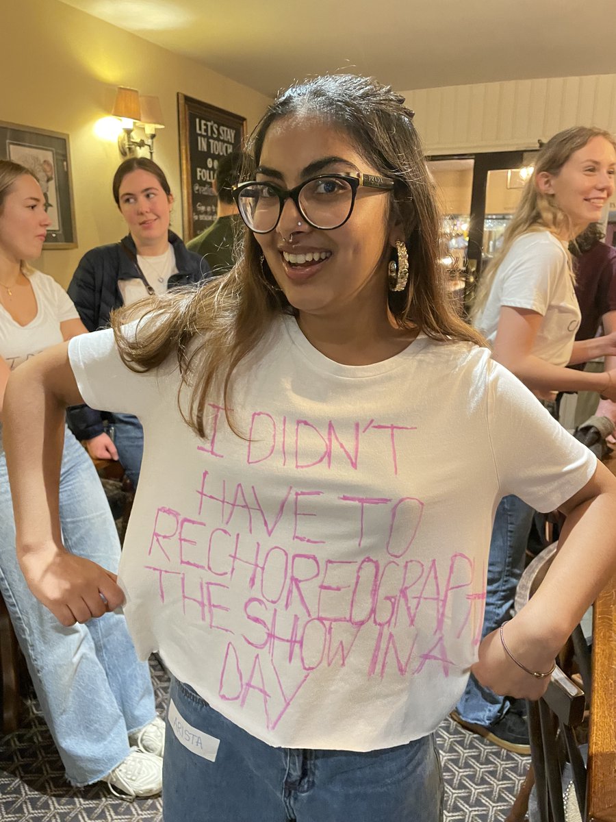 UMMTS's tweet photo. Some photos from our #WhiteLies social last evening! We had a lovely time on our pub crawl and are looking forward to the year! https://t.co/ot4o0fJhrh