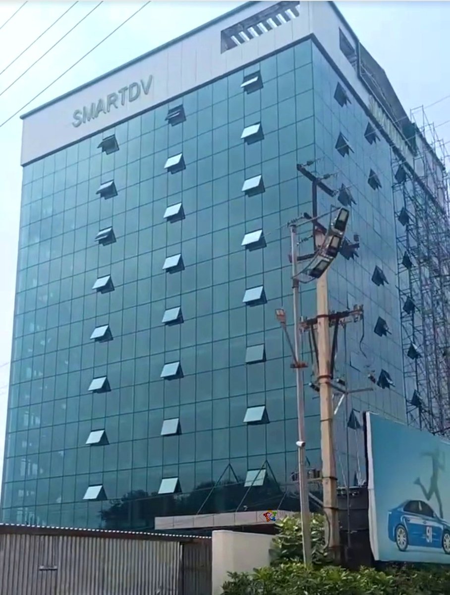 andhraa360's tweet image. అనుకున్న టైమ్ ప్రకారం, చిత్తూరులో రెడీ అవుతున్న స్మార్ట్ డీవీ టెక్నాలజీస్ సంస్థ.

ASIC, RISC SoC డిజైన్, ఇంటెలక్టువల్ ప్రాపర్టీ (IP) వెరిఫై లాంటి కీలక సర్వీసెస్ లాంటి ప్రత్యేకతలు కల సంస్థ #SmartDV 

#Rayalaseema #chittor #ProgressiveAP #YSJaganDevelopsAP #AndhraPradesh #YSJagan