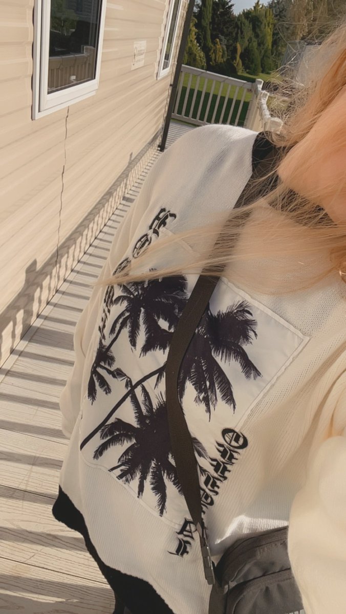 JustAHumanInnit's tweet image. haven’t done one in a while so…FIT CHECK ✨