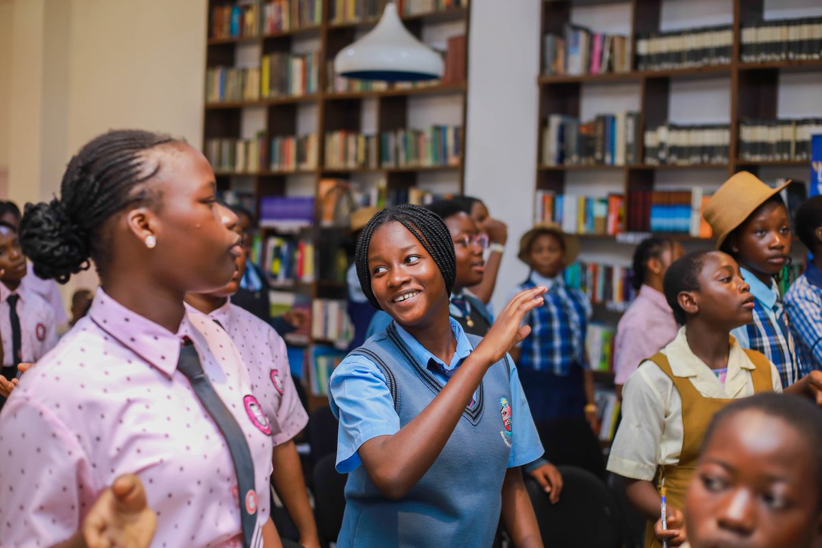 Last week, we had an amazing time  impacting core skills on young secondary school girls in celebration of the International Day of the Girl Child.

#girlchild
#greentechgirlssummit