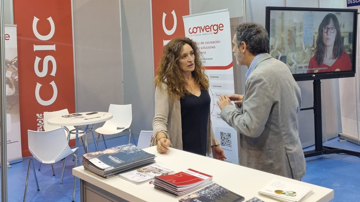 ✈️ Hoy estamos en #EjercicioBACSI, una feria organizada por <a href="/EjercitoAire/">Ejército del Aire y del Espacio</a>, para promocionar las tecnologías y EBCs del <a href="/CSIC/">CSIC</a> en el sector #aeroespacial y #defensa. ¡Acércate a nuestro stand para conocer nuestras innovaciones!