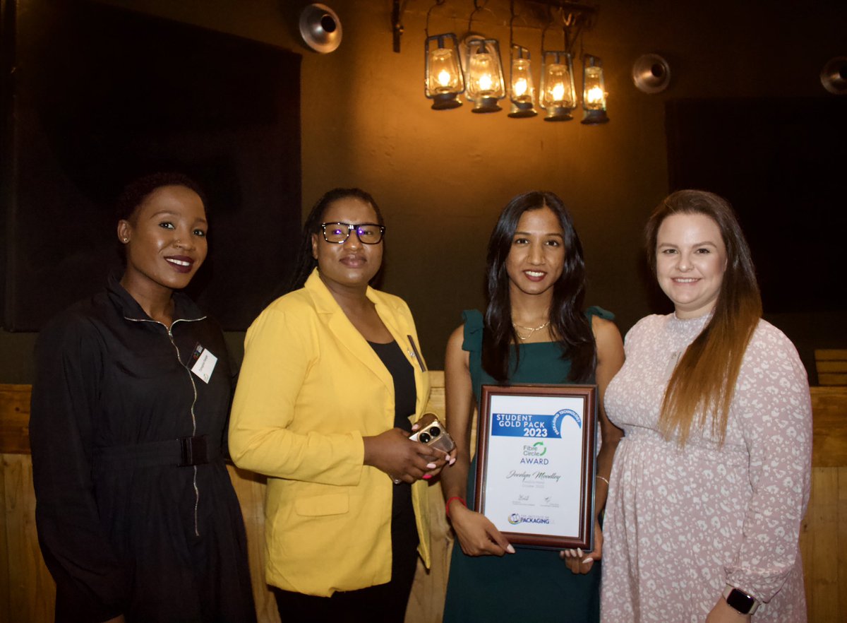 🎉 Promoting excellence in packaging 🎉
 
Congratulations to Jocelyn Moodley on winning the Fibre Circle Award at the 2023 Student Gold Pack Awards, hosted by The Institute of Packaging SA. #StudentGoldPackAwards #CelebratingExcellence #PaperPackaging #GoldPackAwards